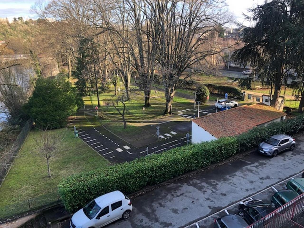Chez Jean-Claude, Vue Panoramique Au Reveil Lägenhet Poitiers Exteriör bild